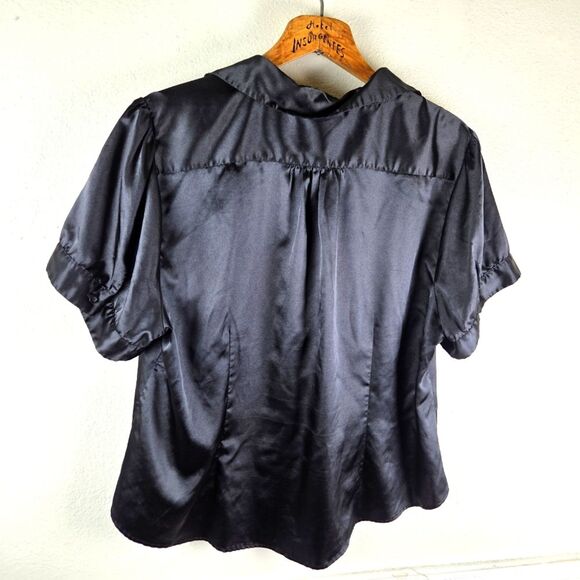 Women's Torrid Plus Size Capsule Closet Elegant Black Satin Blouse Size 3xl - Picture 7 of 8